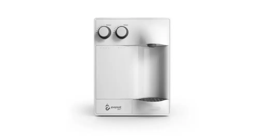 Purificador de Água Soft Plus Everest em fundo branco, modelo empresarial com sistema de água gelada e filtragem avançada.